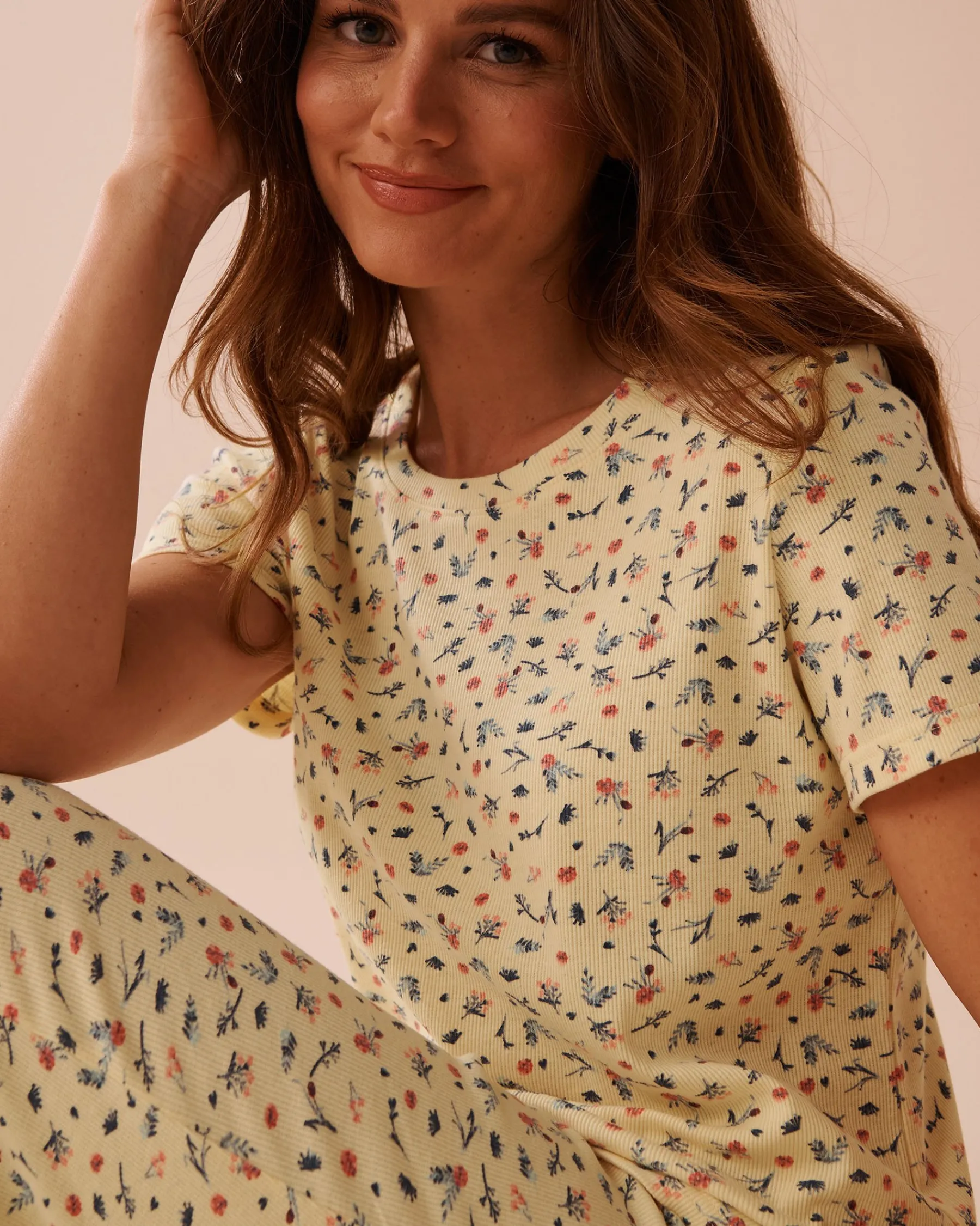 Ditsy Floral Print Ribbed T-shirt Tops